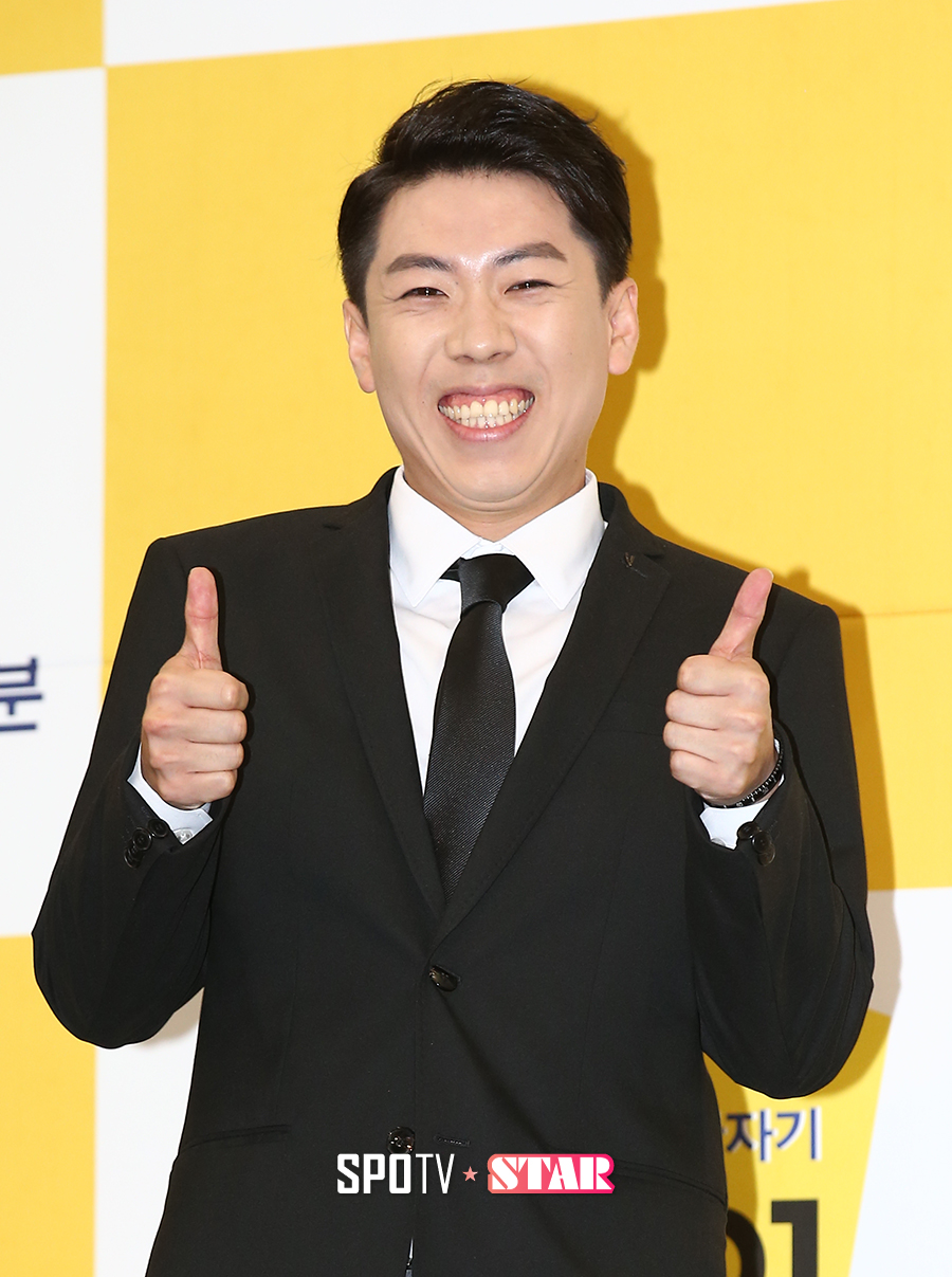 [포토S] 개그맨 양세찬 '잇몸 드러내고 활짝'