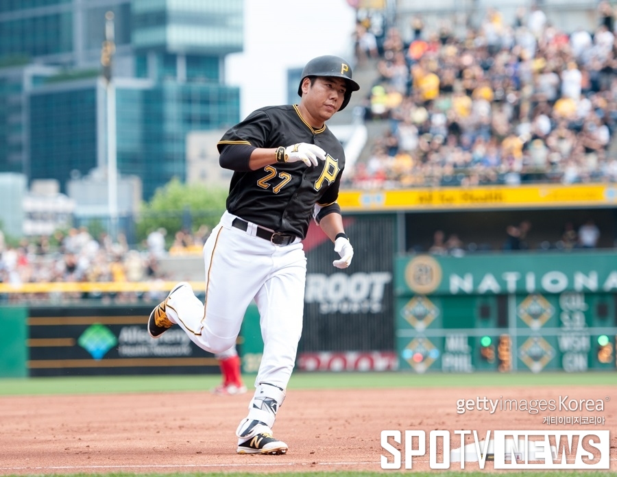 [MLB 투데이]강정호 시즌 8호 홈런...성공 신화 준비 이대호(오디오)