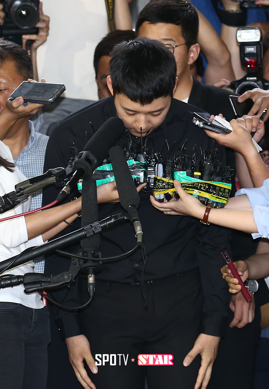 [포토S] 고개 숙인 박유천