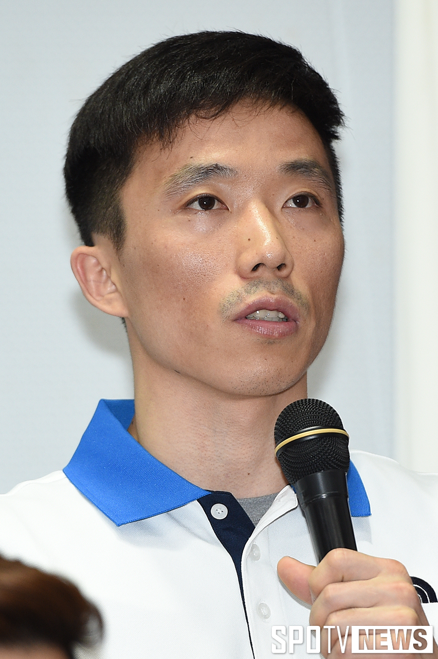 [포토S] 질문에 답하는 체조 유원철