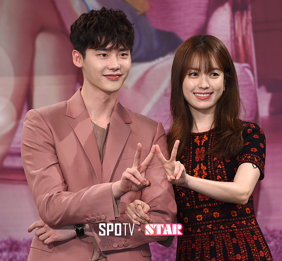 [스토리S] 이종석-한효주, 현실 '만찢남녀'의 특급 만남!