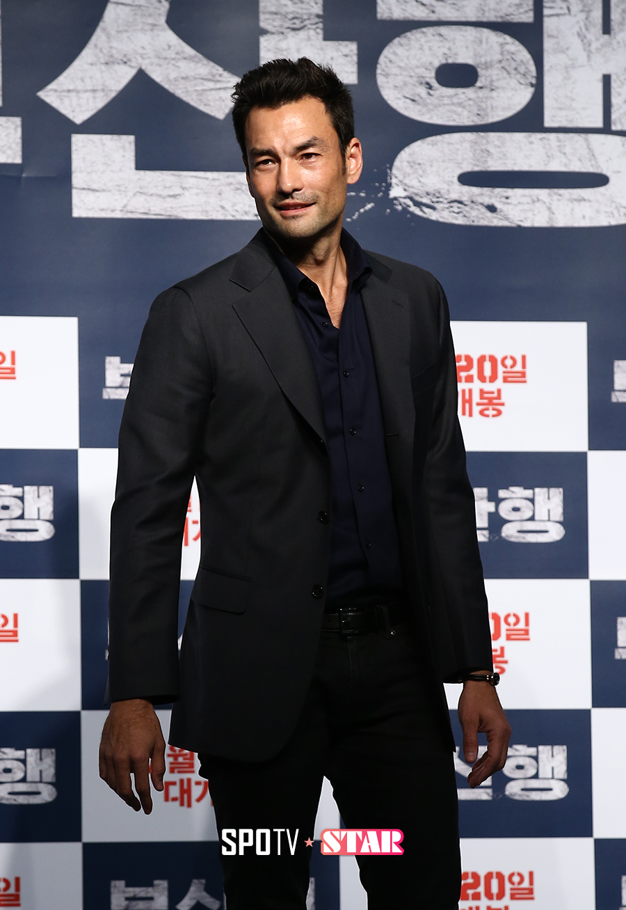 [포토S] 데이비드 맥기니스 '카리스마 넘치게