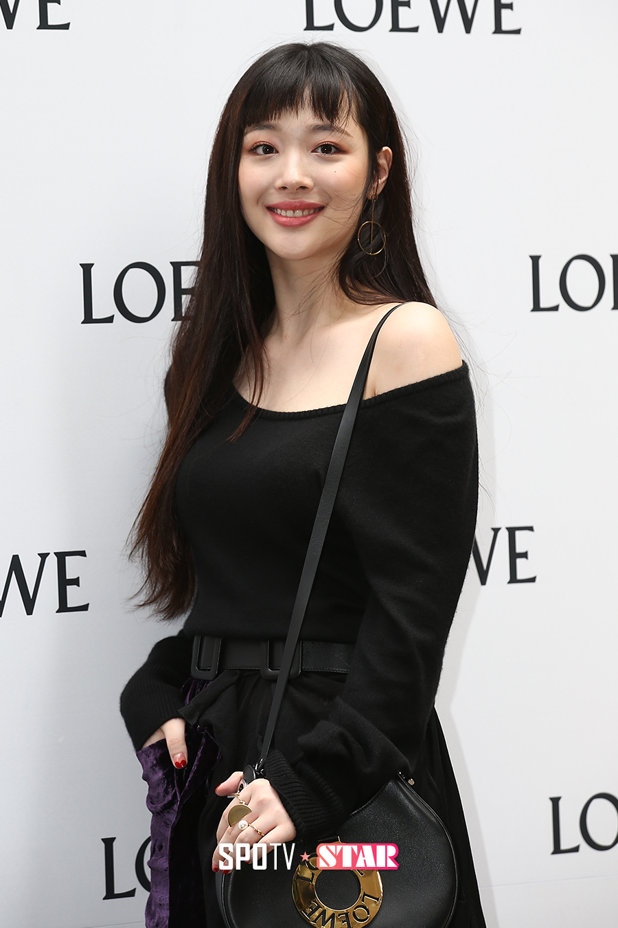[포토S] 설리 '처피뱅 헤어도 잘 어울리는 미모'