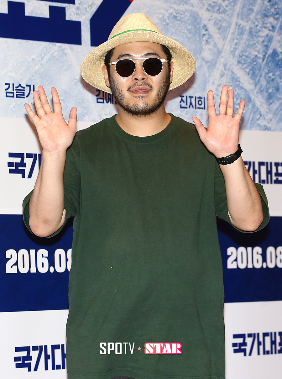 [포토S] 김기방 '개성 있는 패션'