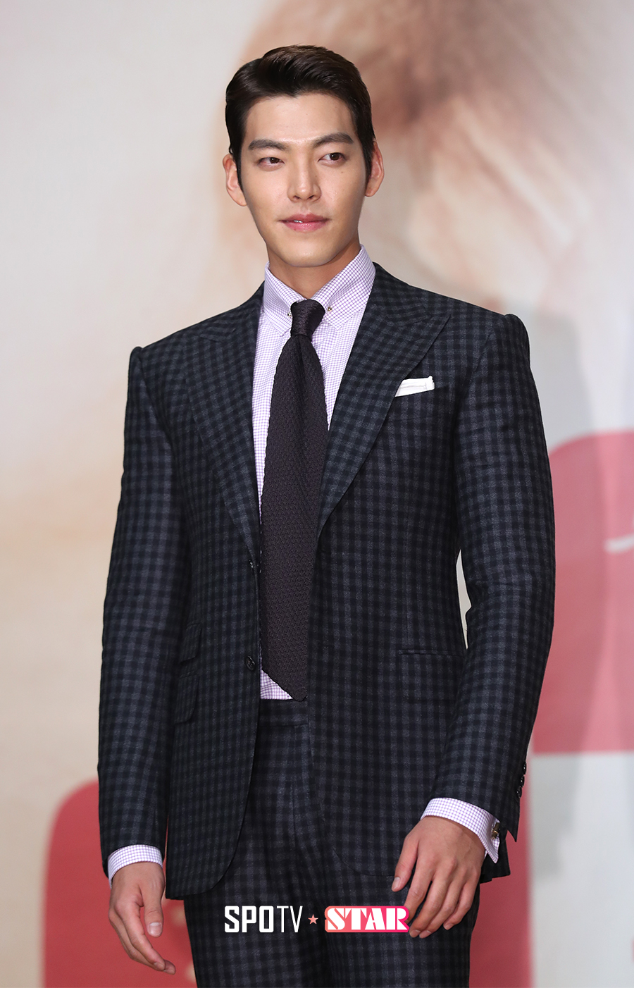 [성정은 토크테이블] 김우빈, 아파도 죄송할 일은 아닌 '성장통'