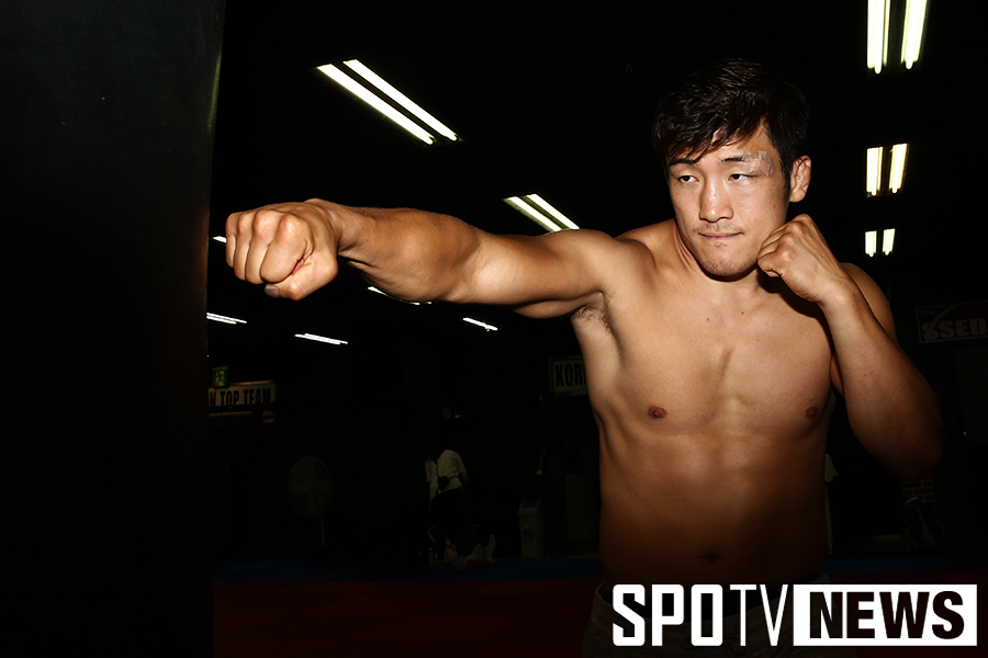 [포토S] UFC 방태현 '강력한 펀치, 기대해주세요'