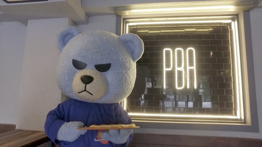 YG 캐릭터 '크렁크', 피자+맥주 테마 PBA 1호점 이태원 오픈