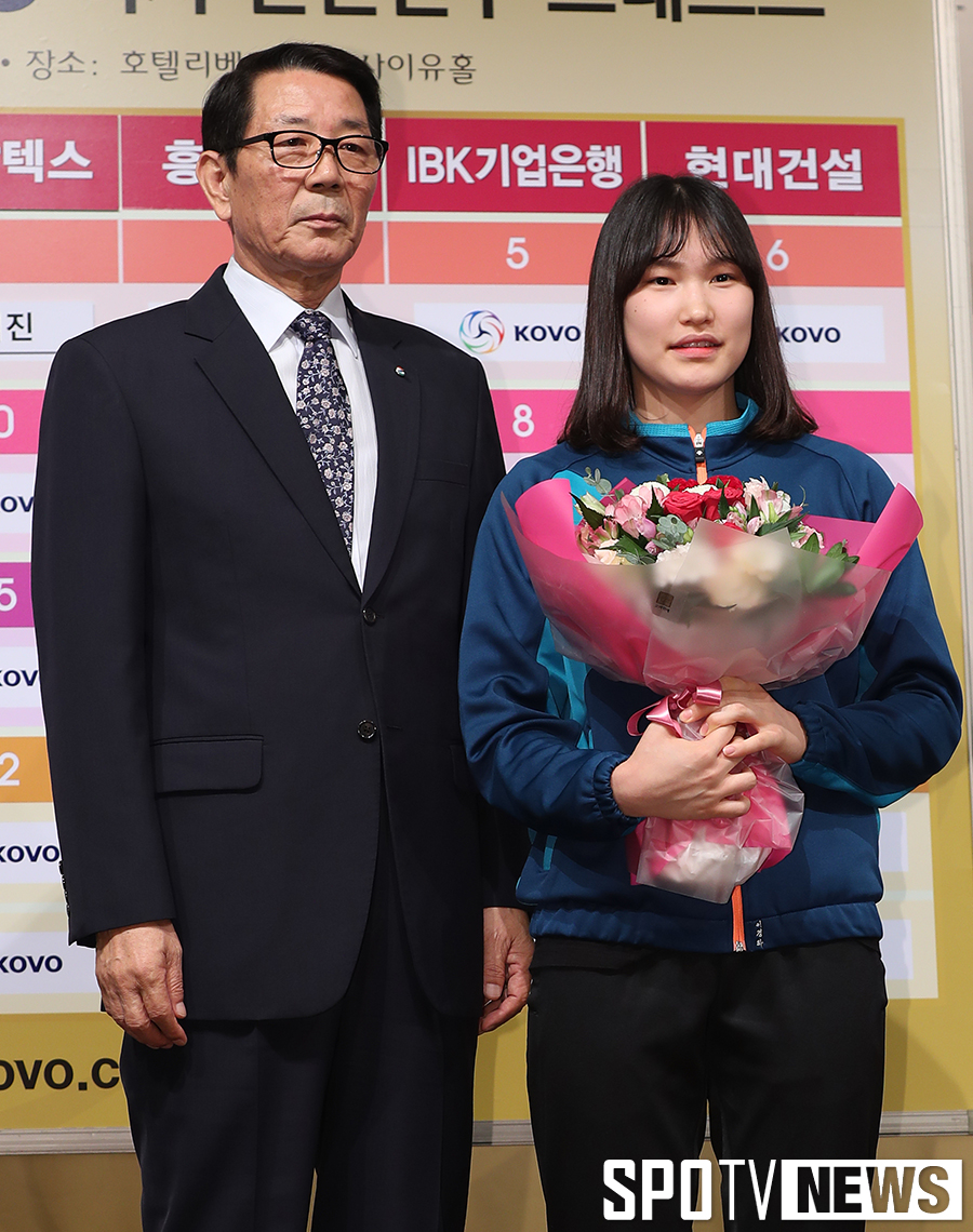 [포토S] 안혜진, 전체 3순위로 GS칼텍스행