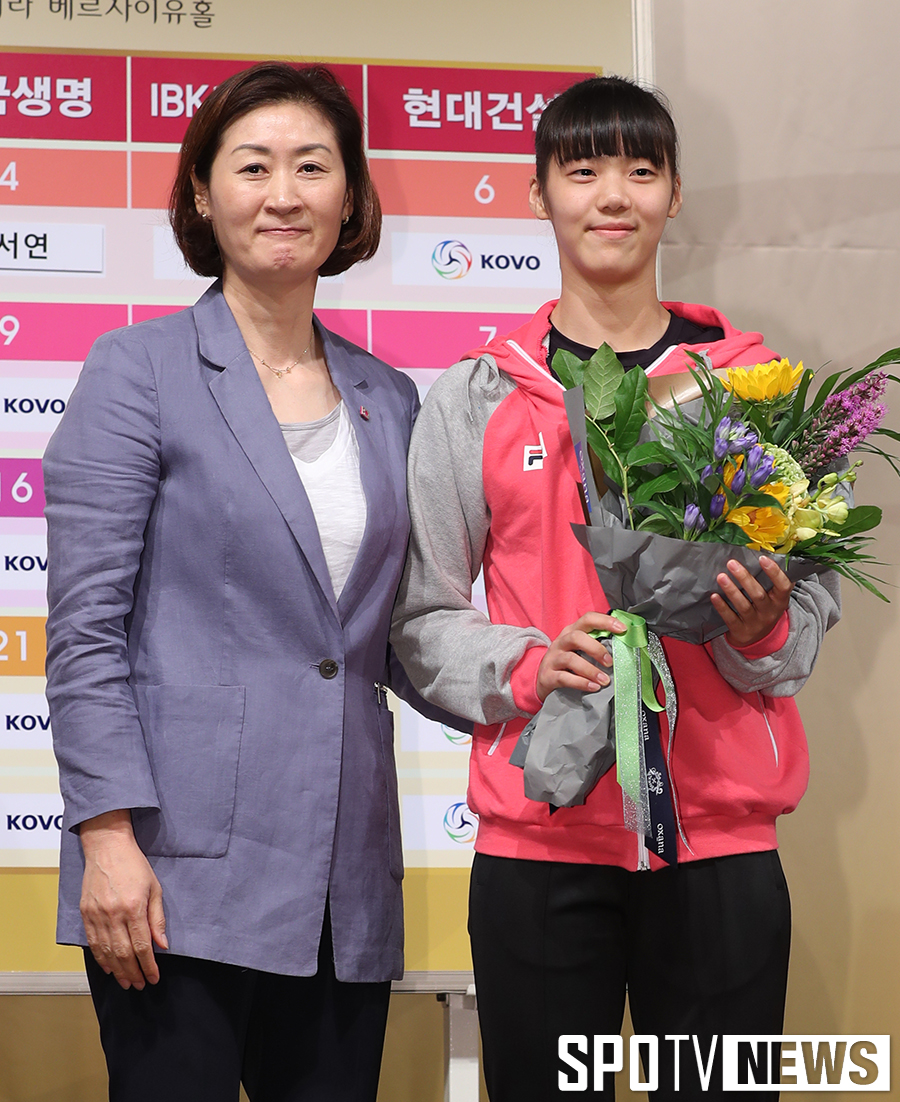 [포토S] 유서연, 전체 4순위로 흥국생명행