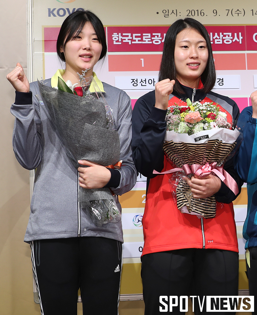 [포토S] 파이팅 외치는 정선아-지민경