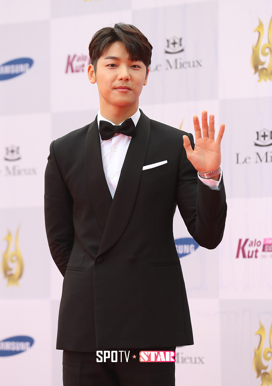[포토S] 강민혁, 여성팬들 '심쿵'