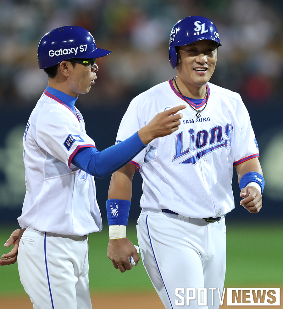 [포토S] 이승엽, '홈런은 아쉽지만 1400타점'