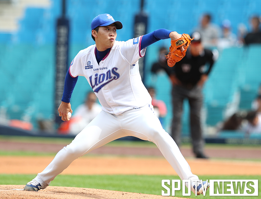 [포토S] 역투하는 삼성 정인욱