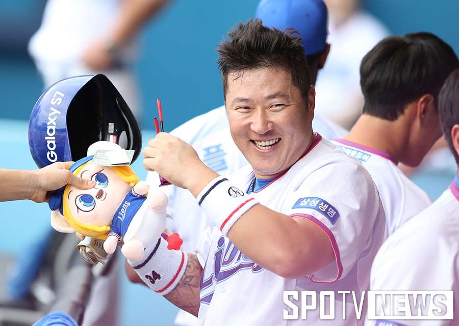 [포토S] 최형우, '잃어버릴 뻔했던 홈런을 찾았어'