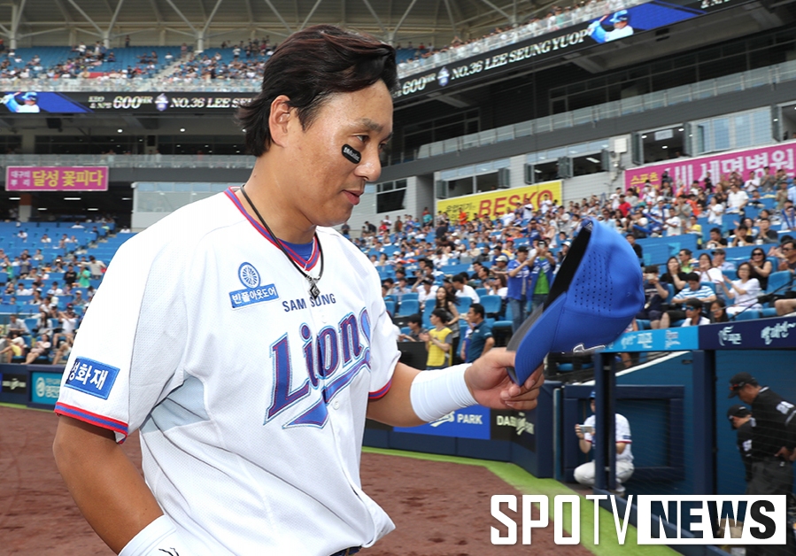 [포토S] 600홈런 이승엽, '응원 감사합니다'