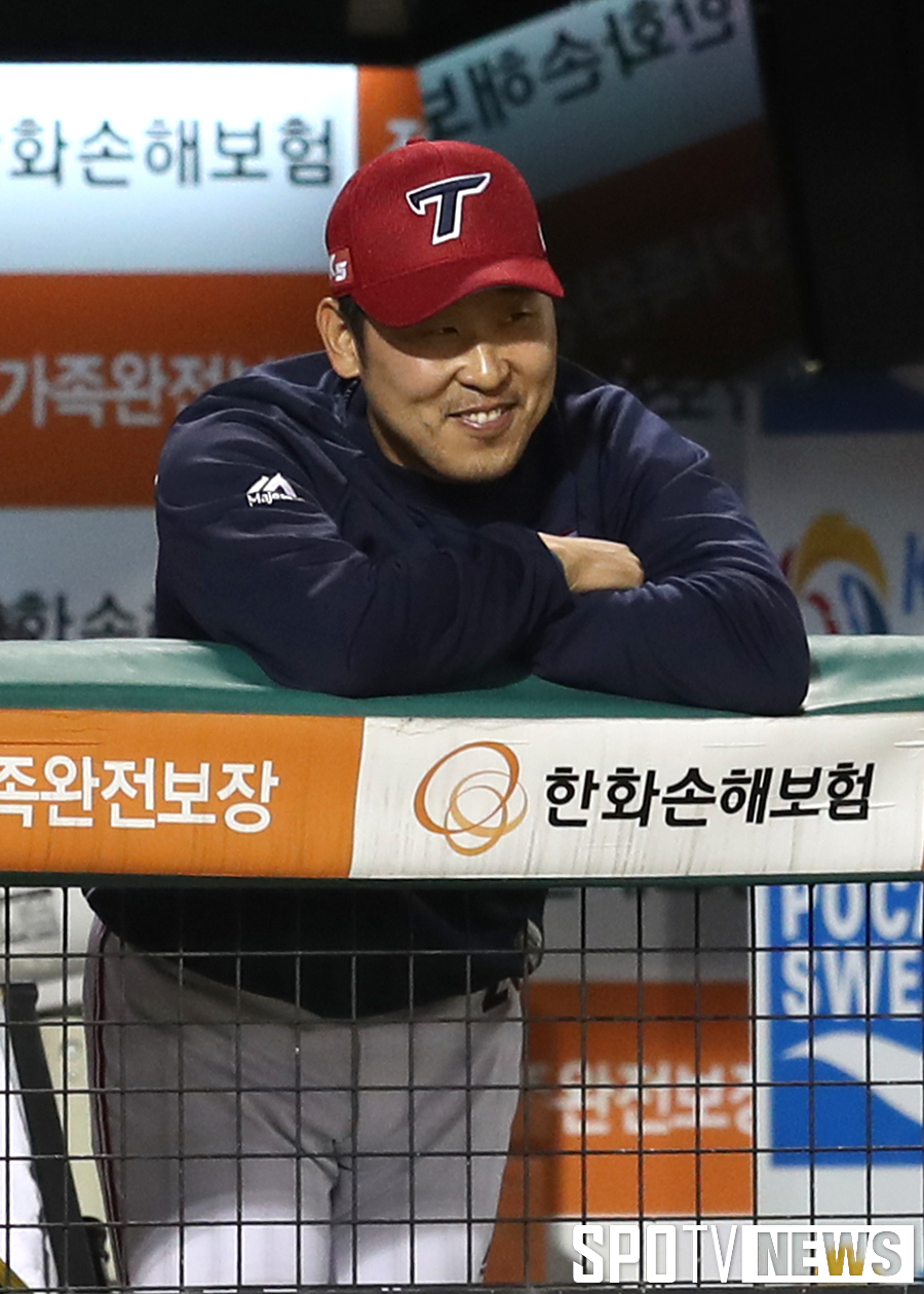 [포토S] KIA 윤석민, '미소 짓는 예비 신랑'