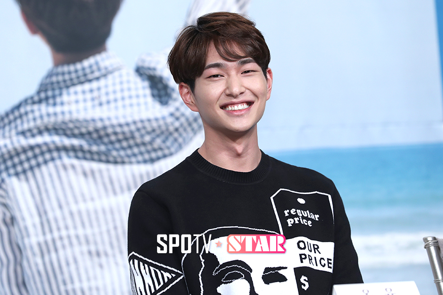 [포토S] 샤이니 온유, 매력적인 건치 미소