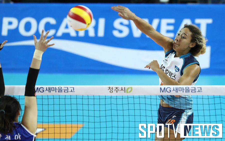 [포토S] 공격하는 GS칼텍스 그레이