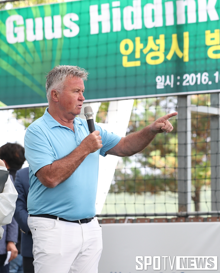 [포토S] 히딩크 감독, 팀2002 멤버들을 향해