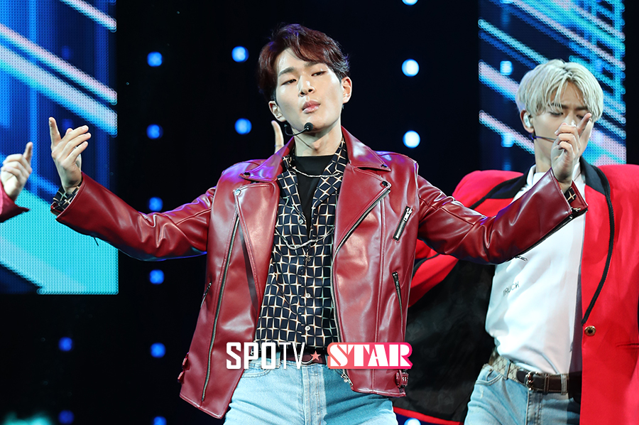 [포토S] 샤이니 온유, 느낌있는 댄스