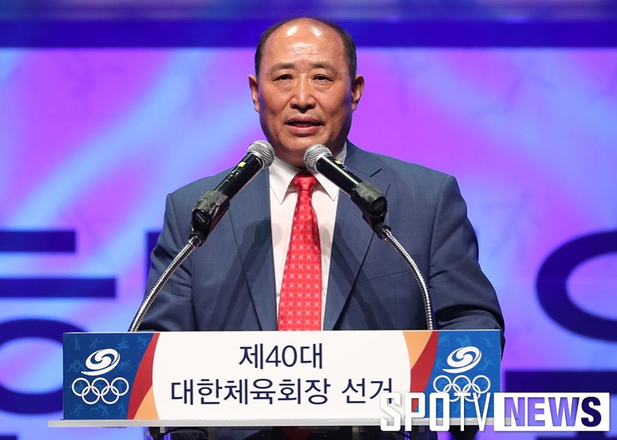 [포토S] 소견 발표하는 전병관 후보