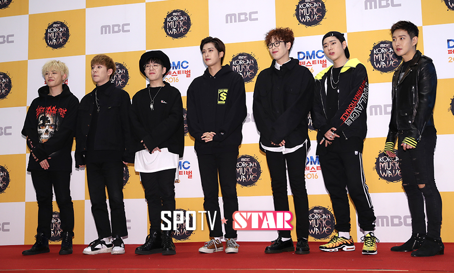 [포토S] 포즈 취하는 블락비