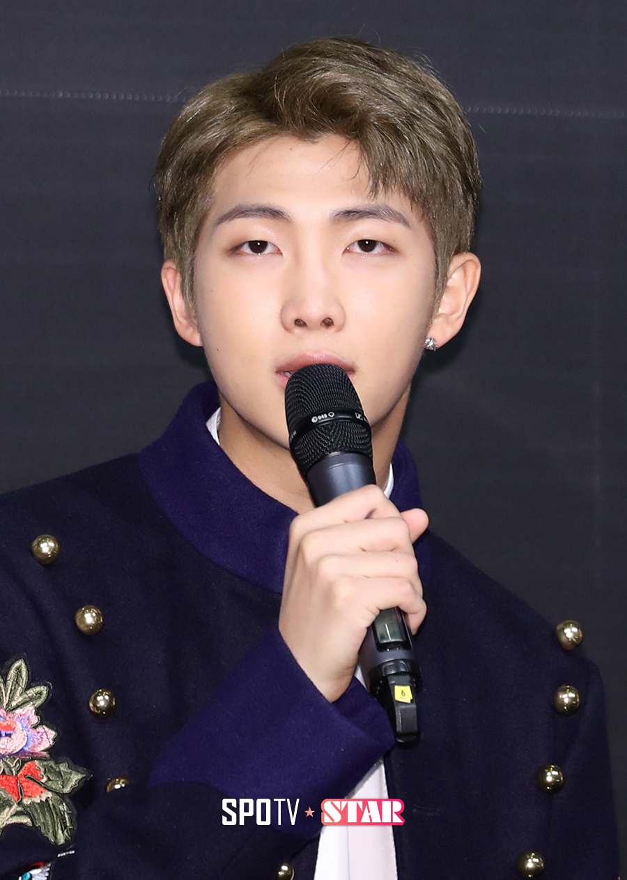 [포토S] 인사하는 랩몬스터