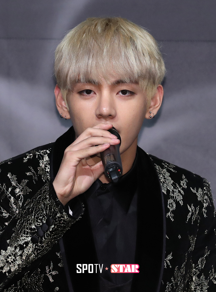 [포토S] 방탄소년단 뷔, '배우 변신 기대해주세요'