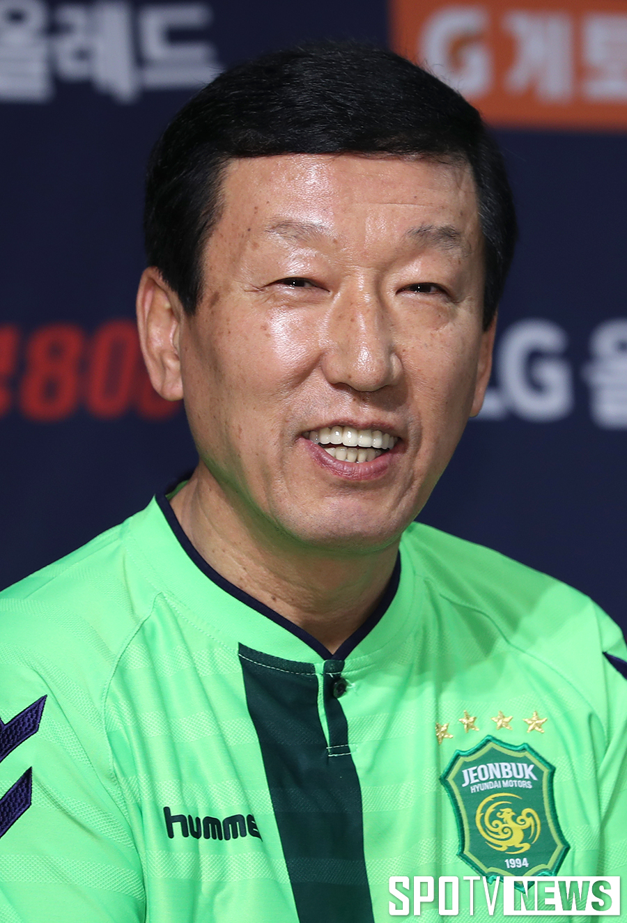 [포토S] 환한 미소 짓는 전북 최강희 감독