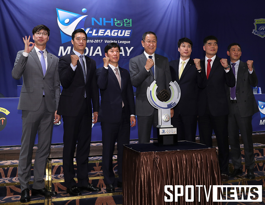 [포토S] 프로배구 감독들, '멋진 승부 기대하세요!'