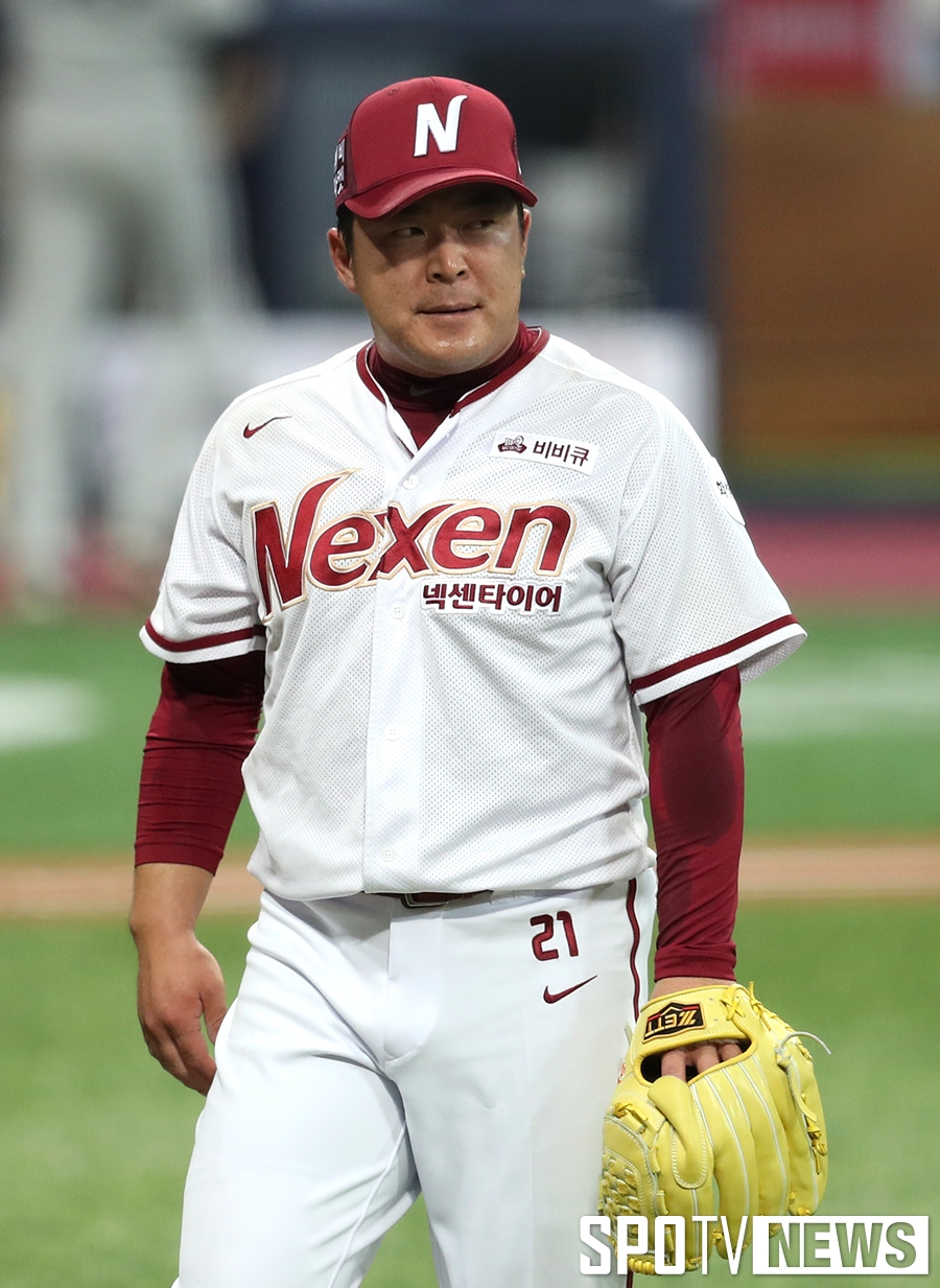 [포토S] 이닝 마친 넥센 마정길