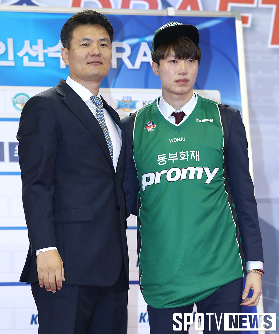 [포토S] 김영만 감독, '우리의 선택은 최성모'