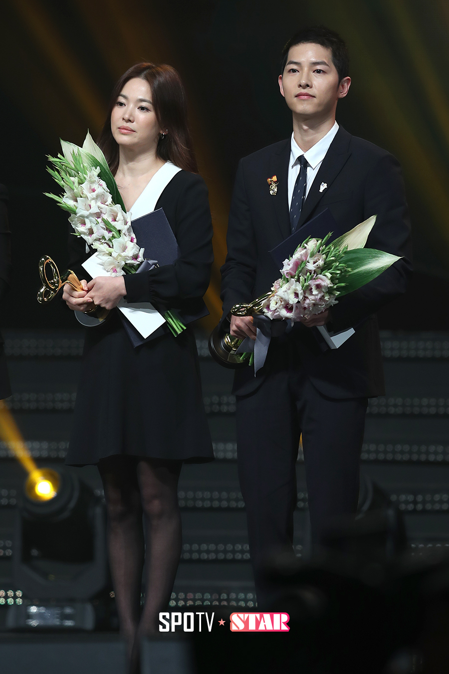 [포토S] 송혜교-송중기, 대중문화예술상 대통령표창 수상