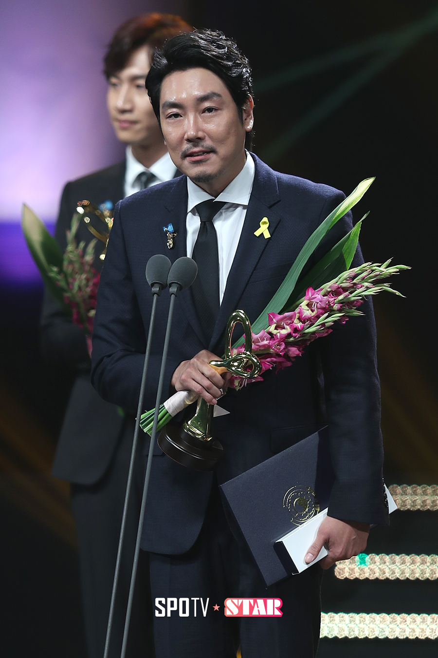 [포토S] 조진웅, "어떤 시국이라도 희망 드릴 것"