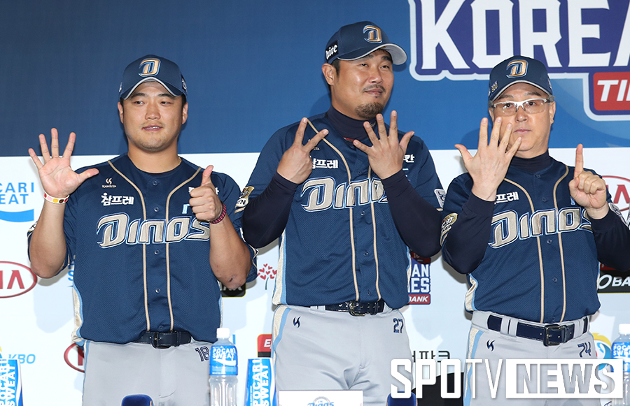 [포토S] 이호준, 나홀로 7차전 예상