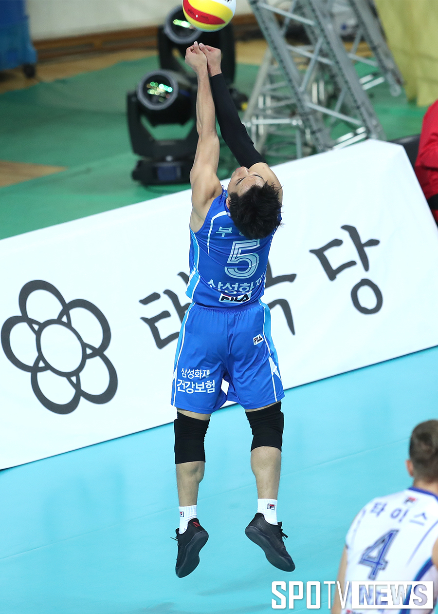 [포토S] 부용찬, 멋진 디그