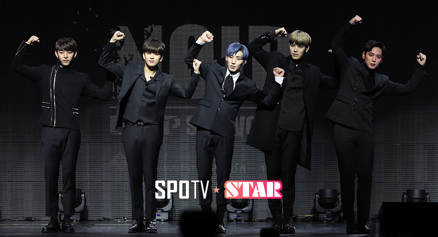 [포토S] B.A.P, 멋진 스카이 다이브 포즈