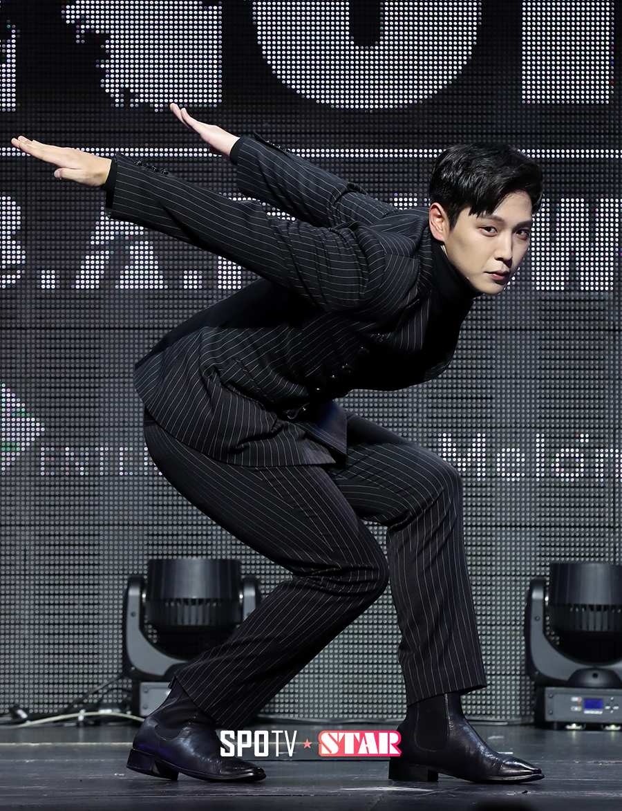 [포토S] B.A.P 힘찬, 미남자의 엽기 포즈