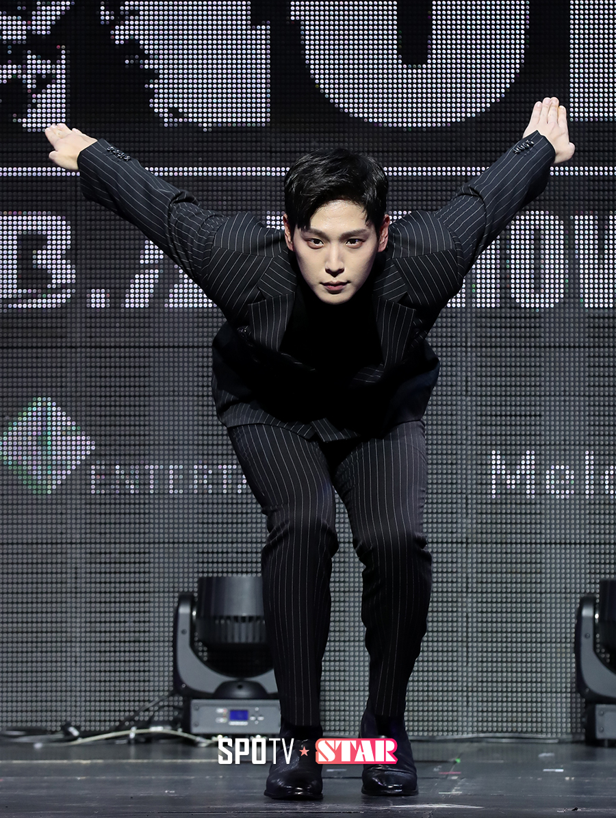 [포토S] B.A.P 힘찬, '날아오를 준비 끝'