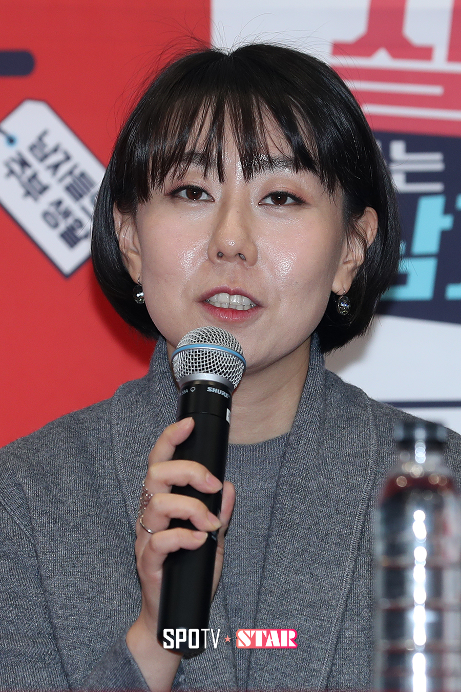 [포토S] 취재진의 질문에 답하는 이민정 PD