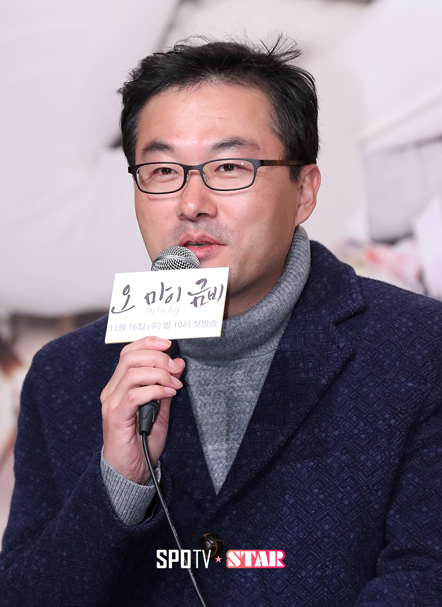 [포토S] 인사하는 김영조PD