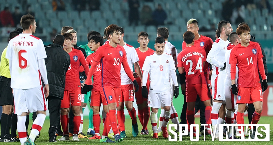 [포토S] 친선경기 마친 한국-캐나다 선수들