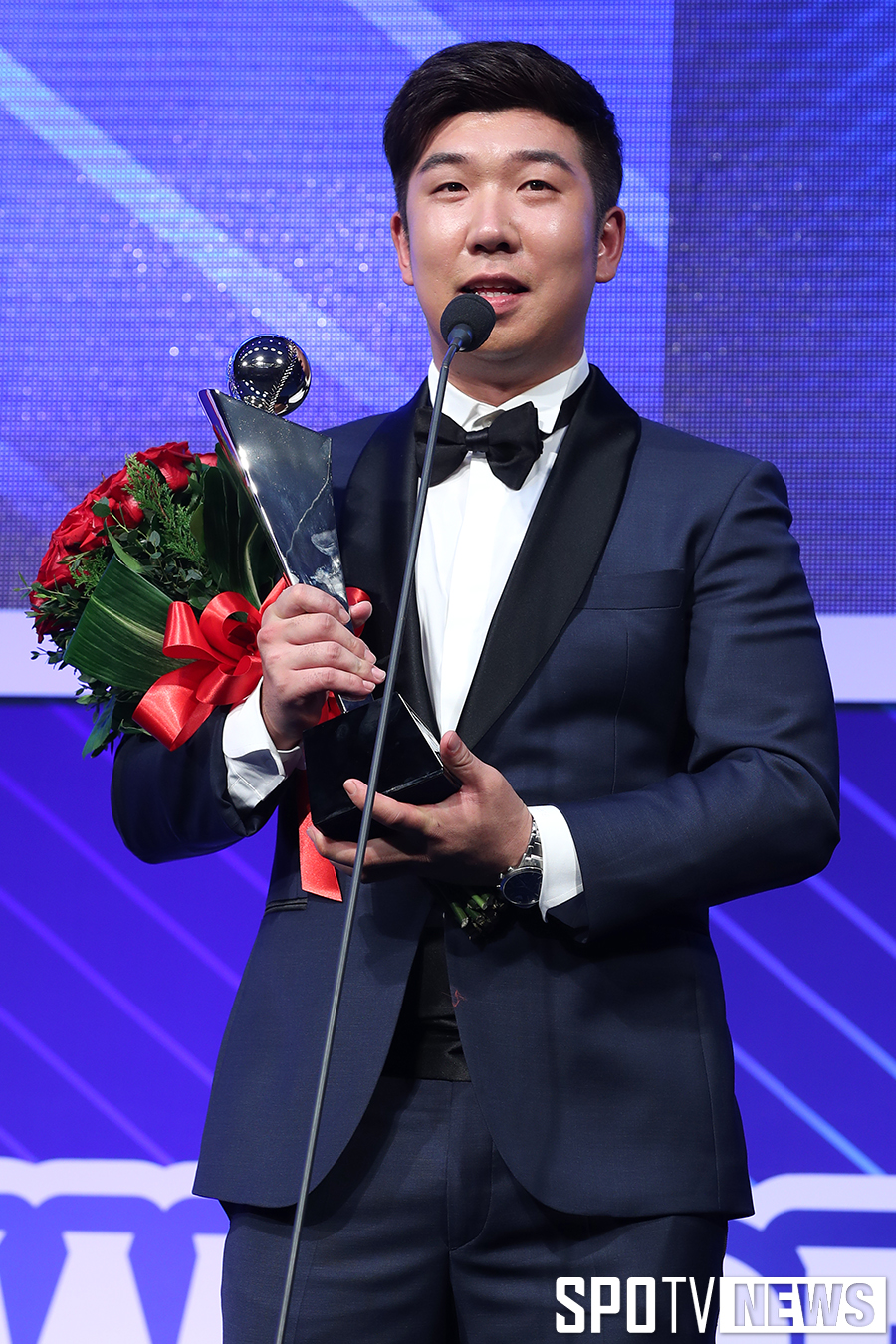 [포토S] 신재영, 무명 설움 딛고 최고령 신인상 수상