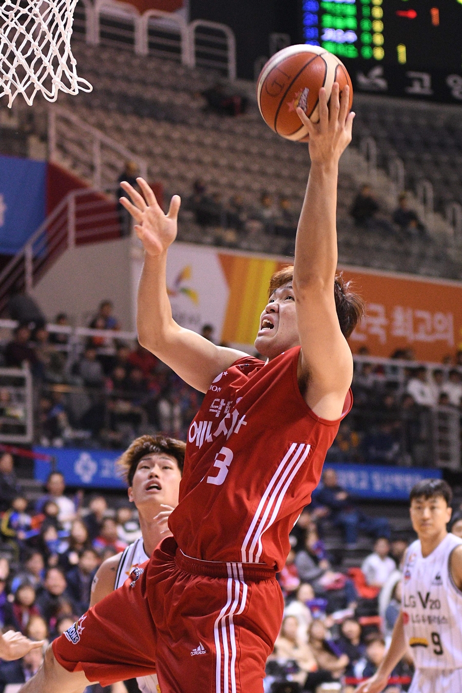 [19일 KBL] '재역전승' 오리온, 단독 선두 껑충…모비스는 삼성 잡고 '6위'