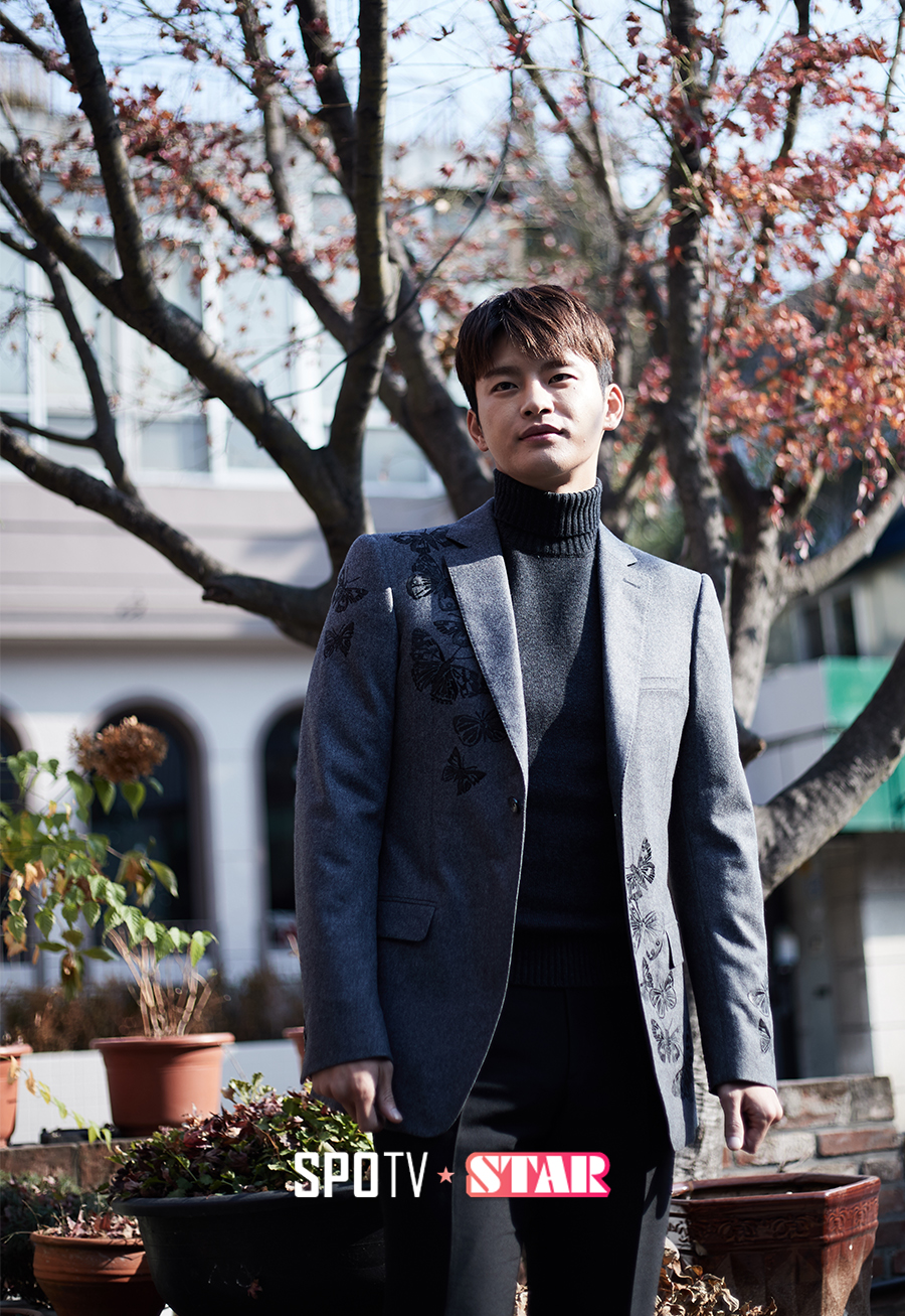 [포토S] 서인국, 가을을 느끼며