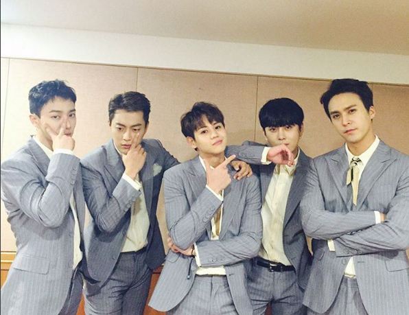 [단독] 비스트 늦어진 새출발 "마지막 관건은 지분 협상"