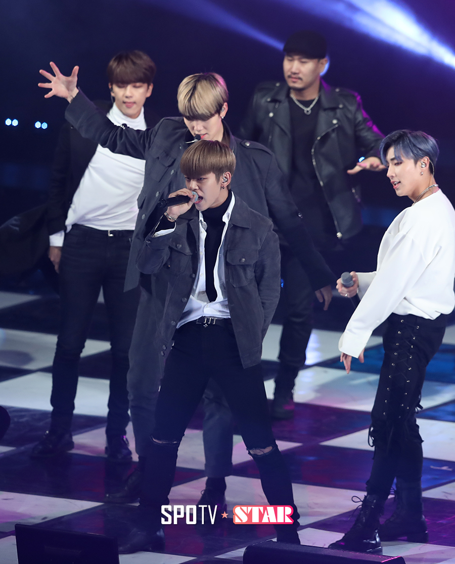 [포토S] B.A.P, 파워풀한 무대