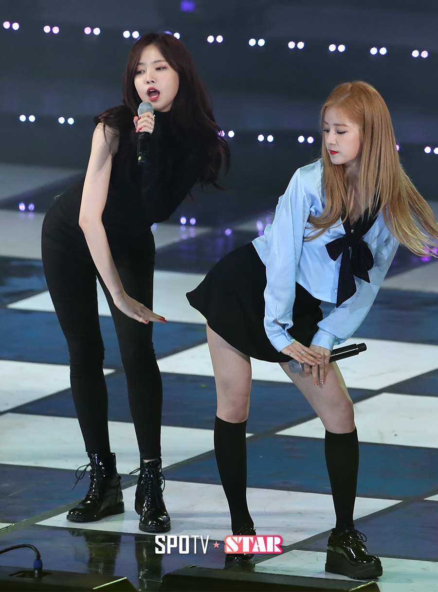 [포토S] 손나은, 매력 넘치는 몸매 라인
