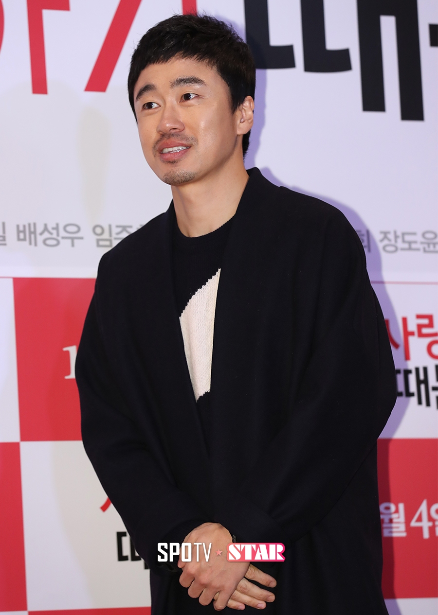 [포토S] 포토월에 오른 배우 조달환