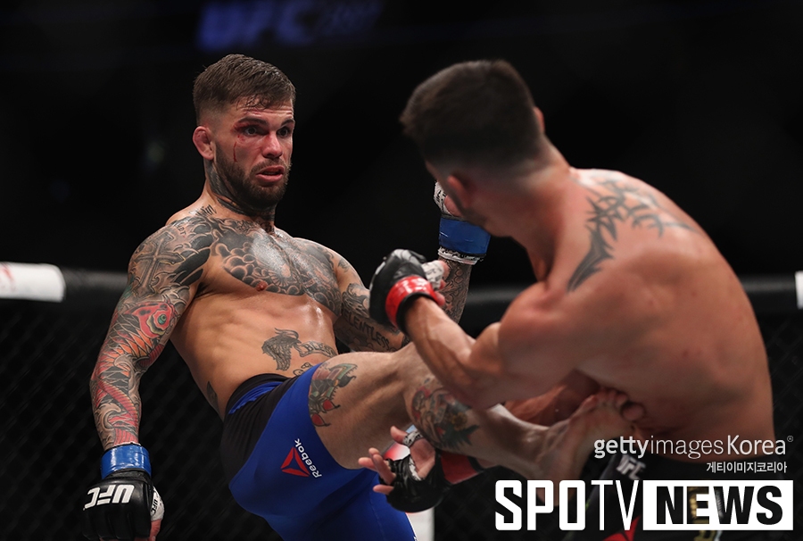 [UFC 207] 코디 가브란트, '챔피언 꼼짝 못하게 만드네'